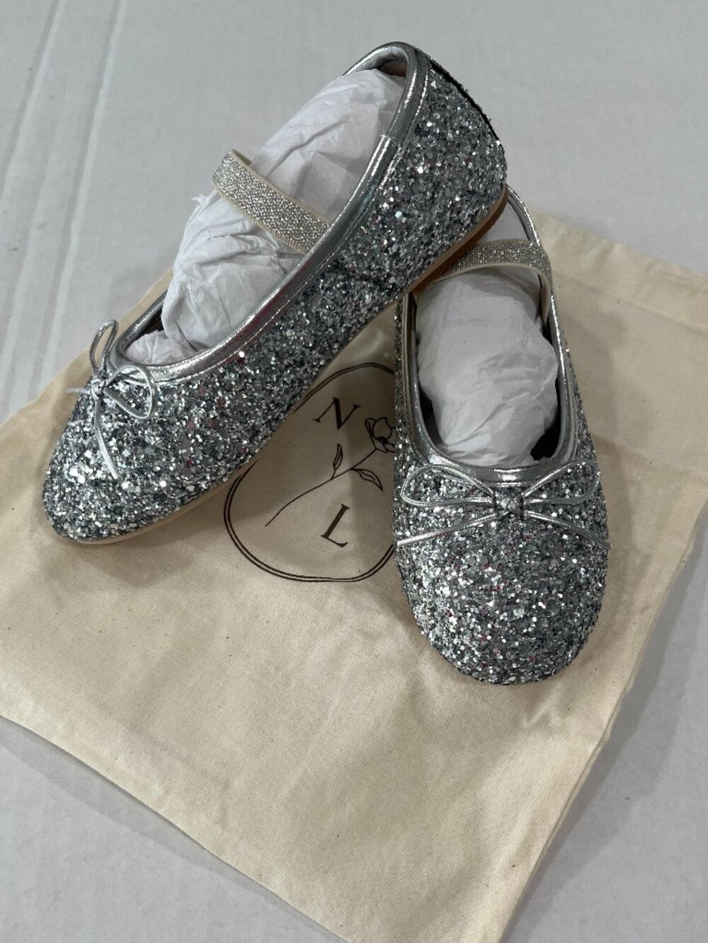 Girl - 10 - NIB Noralee Ballet Flats in Silver Sparkle